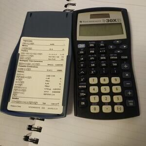 Calculator Texas Instruments TI-30x IIS Solar Tested